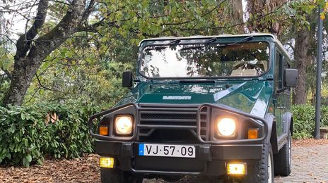 Hummer H1 • 2009 • 89,000 km