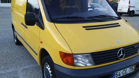 Mercedes-Benz 210 Van • 1999 • 280,000 km
