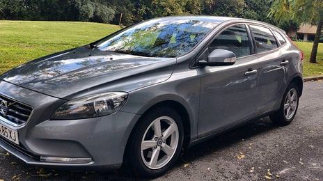 Volvo V40 • 2015 • 247,000 km