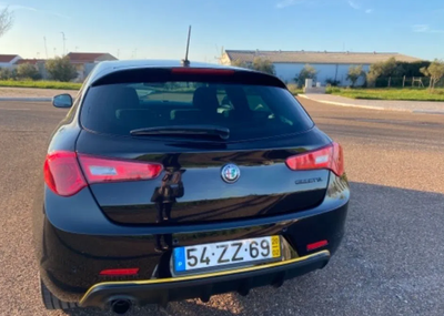 Alfa Romeo Giulietta • 2020 • 9,300 km