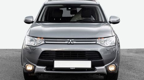Mitsubishi Outlander • 2015 • 111,500 km