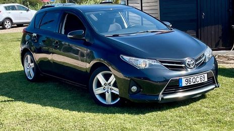 Toyota Auris • 2015 • 160,000 km