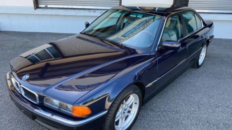 BMW 7 Series • 1997 • 82,000 km