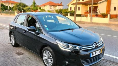 Citroën C4 • 2016 • 100,000 km