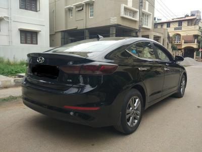 Hyundai Elantra • 2017 • 34,000 km