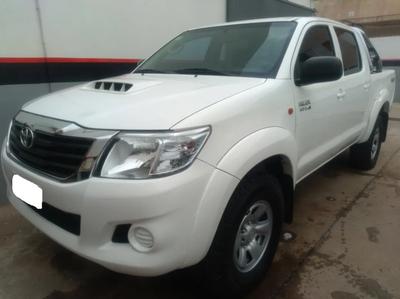 Toyota Hilux • 2014 • 80,000 km