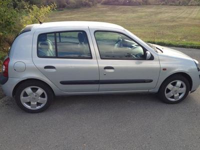 Renault Clio • 2000 • 159,000 km