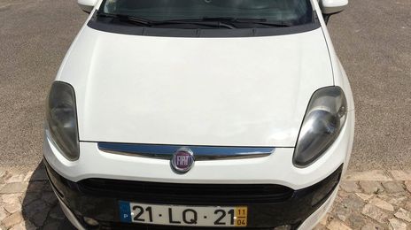 Fiat Grande Punto • 2011 • 80,000 km