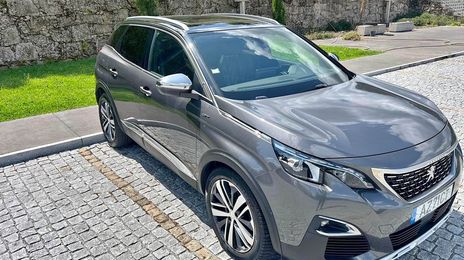 Peugeot 3008 • 2017 • 143,000 km