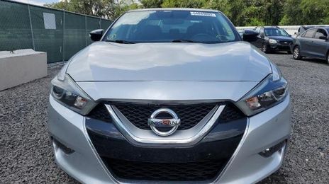 Nissan Maxima • 2017 • 10,000 mi