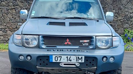 Mitsubishi Pajero • 1997 • 200,000 km