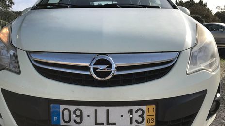 Opel Corsa • 2011 • 200,000 km