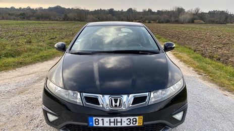 Honda Civic Coupé • 2009 • 278,000 km