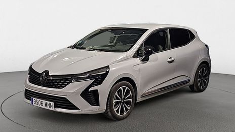 Renault Clio • 2024 • 6,088 km