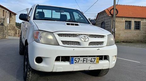 Toyota Hilux • 2008 • 125,000 km