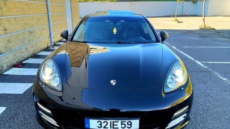 Porsche Panamera • 2009 • 101,000 km