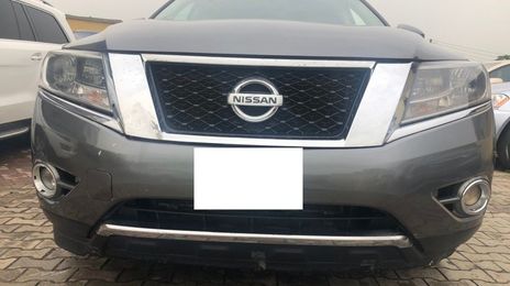 Nissan Pathfinder • 2017 • 50,000 km