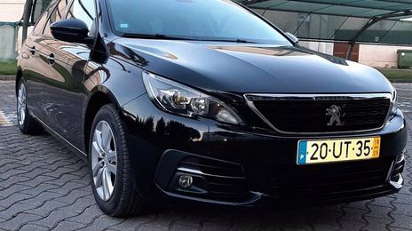 Peugeot 308 • 2018 • 59,999 km