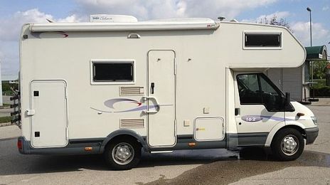 Ford Transit • 2002 • 99,800 km