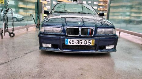 BMW 3 Series • 1993 • 129,999 km