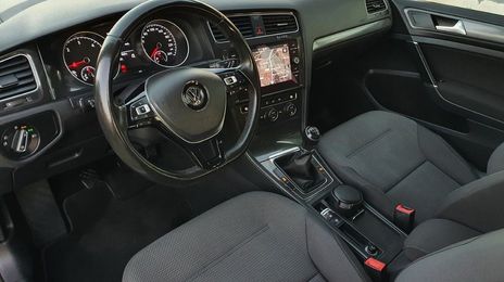 Volkswagen Golf Variant • 2017 • 138,000 km