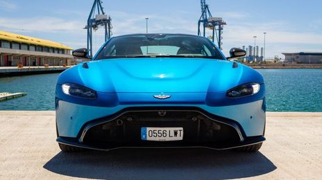 Aston Martin Vantage • 2019 • 31,000 km