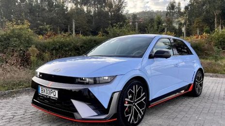 Hyundai Ioniq Electric • 2024 • 19,000 km