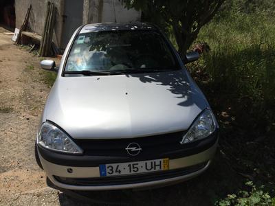 Opel Corsa • 2002 • 245,000 km