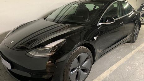 Tesla Model 3 • 2019 • 63,500 km