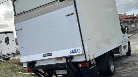 Renault Master • 2011 • 1,000 km