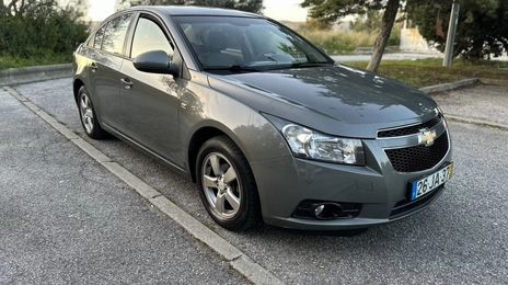 Chevrolet Cruze • 2009 • 198,900 km