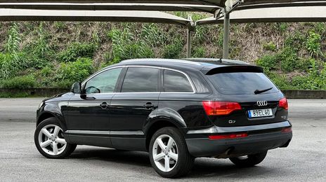 Audi Q7 • 2007 • 299,000 km
