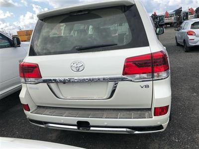 Toyota Land Cruiser • 2019 • 45,000 km