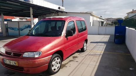Citroën Berlingo • 1998 • 190,000 km