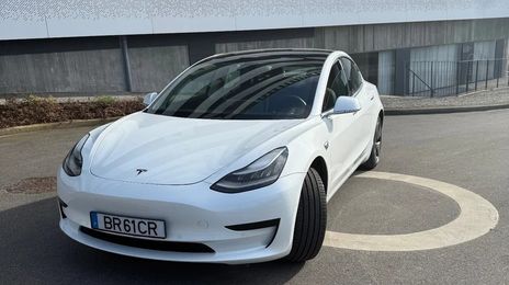 Tesla Model 3 • 2020 • 59,800 km