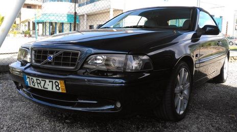 Volvo C70 • 2003 • 180,000 km