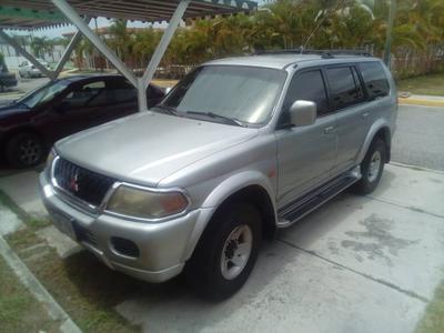 Mitsubishi Pajero Sport • 2001 • 200,000 km
