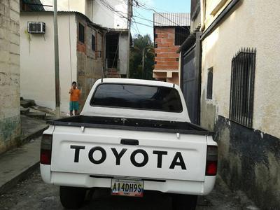 Toyota Hilux • 2000 • 418 km