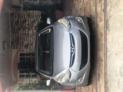 Hyundai Elantra • 2013 • 136,000 km