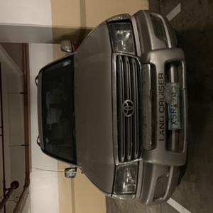 Toyota Land Cruiser • 2004 • 420,000 km