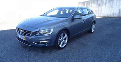 Volvo V60 • 2016 • 40,000 km