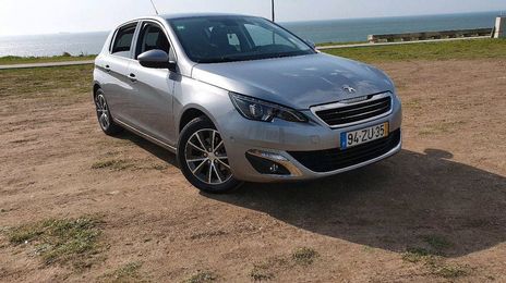 Peugeot 308 • 2017 • 62,000 km