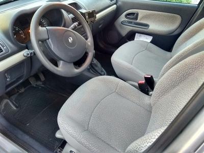 Renault Clio • 2007 • 169,100 km