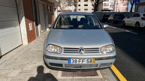 Volkswagen Golf • 2002 • 157,000 km