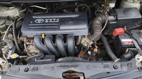 Toyota Corolla • 2002 • 139,000 km