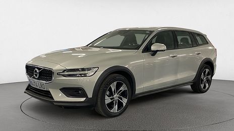Volvo V60 • 2021 • 60,725 km