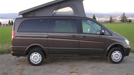 Mercedes-Benz 210 Van • 2012 • 179,000 km