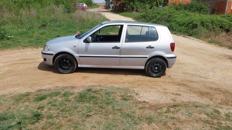 Volkswagen Polo • 2000 • 24,200 km