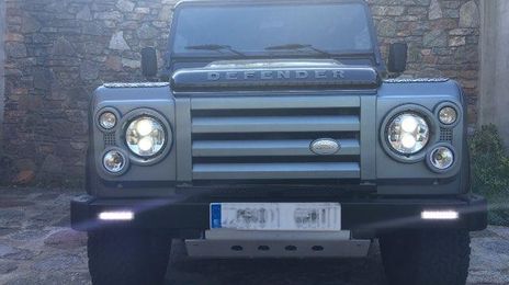 Land Rover Defender • 2008 • 115,000 km