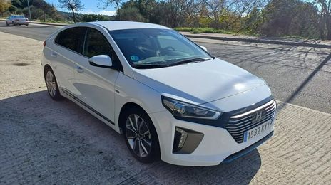 Hyundai Ioniq Electric • 2019 • 105,000 km